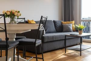Pachońskiego Urban Chic Apartment by BookingHost
