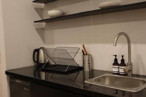 BRAND NEW Modern Style Studio & Netflix