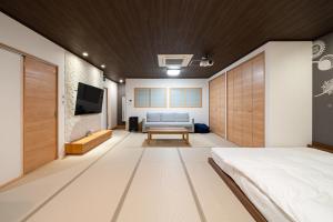 Tsuzumi Suite - Exclusive Japanese modern house