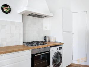 Appartement Central - Balcon & Lumineux - Les Frères de la Loc