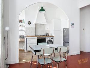 Appartement Central - Balcon & Lumineux - Les Frères de la Loc