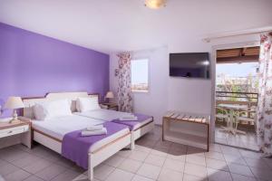 Primavera Beach Hotel Studios & Apartments