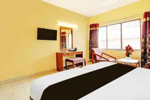 Hotel O Gajuwaka Near kurmanpalem Formerly SBT