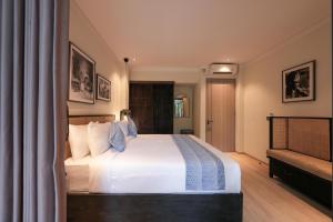 Twin Villas Drupadi 8BR Seminyak by Exotic Bali Properties