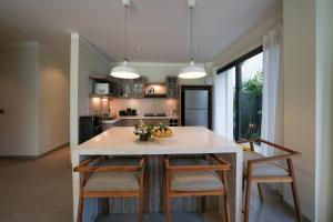 Twin Villas Drupadi 8BR Seminyak by Exotic Bali Properties