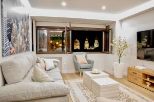 Cathedral Boutique by Lugo Collection
