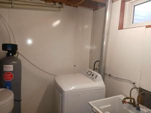 Cosy Romantic and Cost Effective Stay in Kitchener