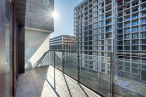 Stylowy Apartament z Klimatyzacją i Parkingiem Wrocław by Noclegi Renters