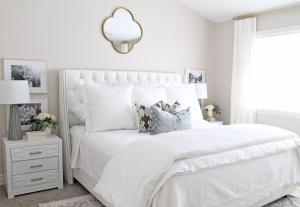 Exclusive White Apartment Complex - Guillemins