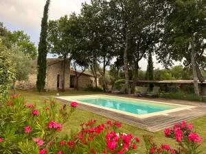 Chambre dans bastide au milieu des vignes - 古尔