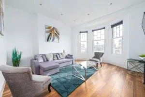 Stunningly Luxurious London Apartment (MHB350) - London