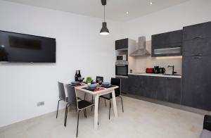 Villa Fides with private pool, garden and sea view