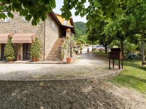 Holiday Home in Assisi with Pool