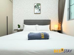 Salak Selatan Pool View with Wifi & Netflix 4PAX
