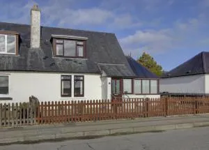 Kavija, Invergordon - 阿尔内斯