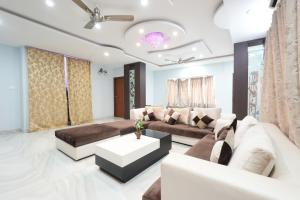 Paradise Home Stay, Near Srinivasam TTD Ticket Counter Opp Bus Stand