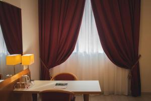 Standard Queen Room room in Best Western Mirage Hotel Fiera