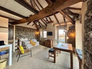 Bright Apartment near Tapigliano - 80 m² with Terrace