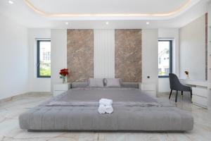 Villa B2-34 Long Cung - 8 phòng ngủ - 100m tới biển