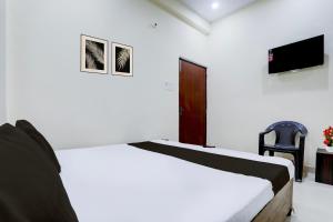 Super Hotel O Sudhirpur near Phonix Hospital