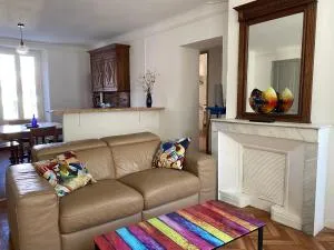 Chez Lisoune Gite de charme sur terrasse et cour - Le Poët