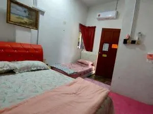 Cassa Bonda Std Triple Room - Kuala Kerai