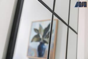 3Bed Home Sleeps 6 w Private Parking