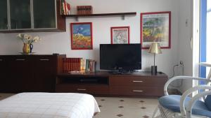 Cisne! Vistas al mar, piscina y garaje