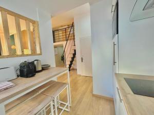 Honoré - Rooftop avec vue - Appartement T3 atypique Centre ville Vieux Port proche Opéra