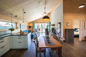 Typ G plus "Hans Albers" -Reederhaus-