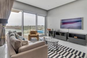 GuestReady - Panoramic views from One JBR