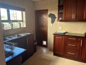 Whispering Waves - Serene Langebaan Getaway with Breathtaking Views