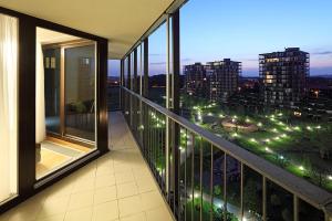Cosy and spacious apartment with the view to the garden