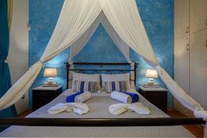 Villa Helena Santorini- Private Plunge Pool & BBQ