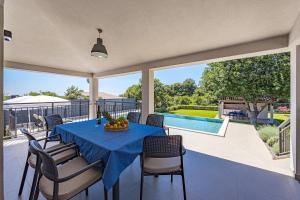 Villa Monte Uliveto by Istrialux