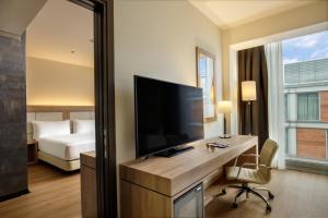 King Suite with Lounge Area