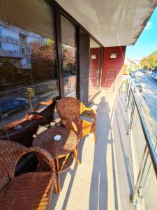 Cozy open space home near Old city center of Timisoara with private parking space