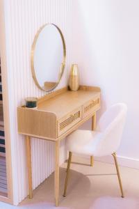 Appartements Sauna - Massage - Double Shower - Luxe in Romans : photos des chambres