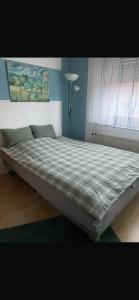 Exklusive vollmöbilierte Wohnung Nähe Daimler