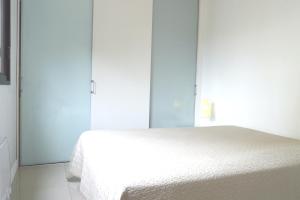 Simple, complete and functional apartment