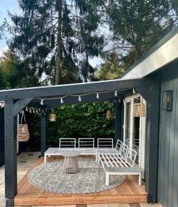 Stayatsas Tiny House Julia in de bossen op de Veluwe! - 4hvězdičkové hotely ve městě Epe