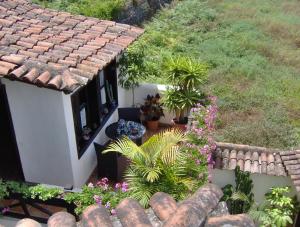 Apartment mit privatem Balkon und Meerblick im rustikalen Stil