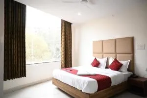 Yashobhoomi Inn - 500 mtr from Yashobhoomi Dwarka Gate no 6 - Najafgarli