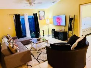 Stunning Hidden Gem - Carver Ranches