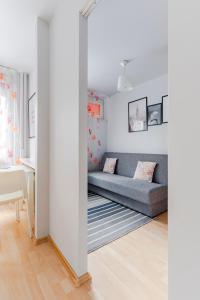 Grzybowska str Apt City center