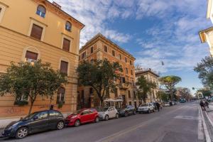 Luxury flat with terrace by historic center