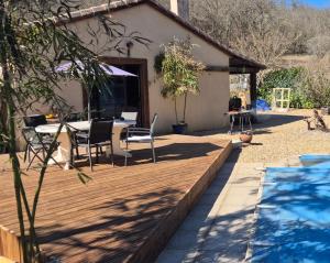 Maisons de vacances Maison de campagne avec piscine privative : photos des chambres