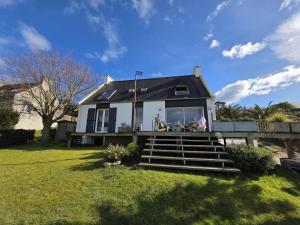 Maisons de vacances Maison vue mer incroyable 180 degres , acces direct plage et GR34 : photos des chambres
