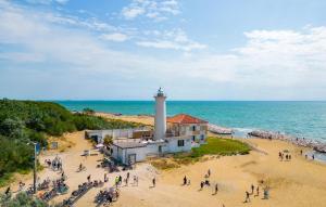 1 Bedroom Lovely Apartment In Bibione