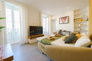 Exclusive temporary flat with central balconies Temporal AFI332D